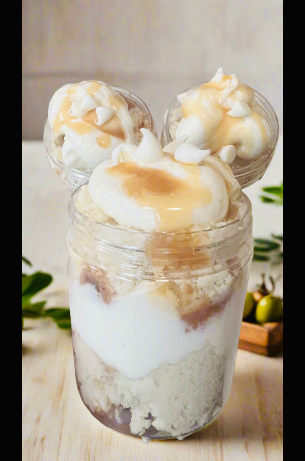 White Chocolate Caramel Cake Jar