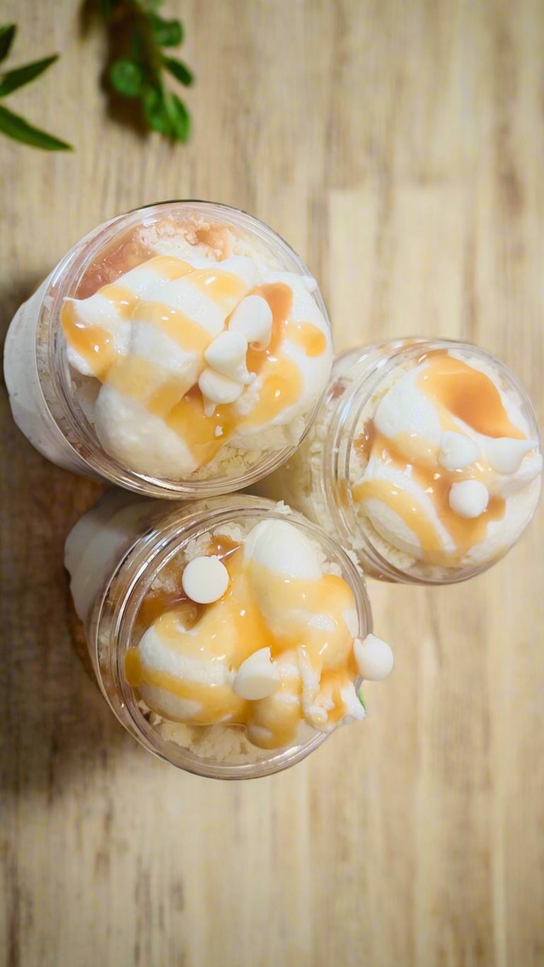 White Chocolate Caramel Cake Jar
