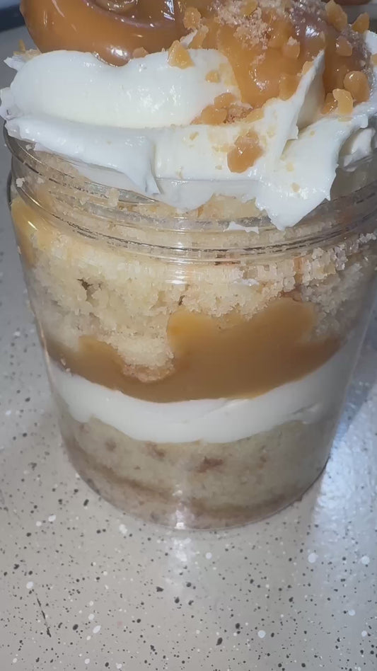 Caramel Crunch Cake Jar